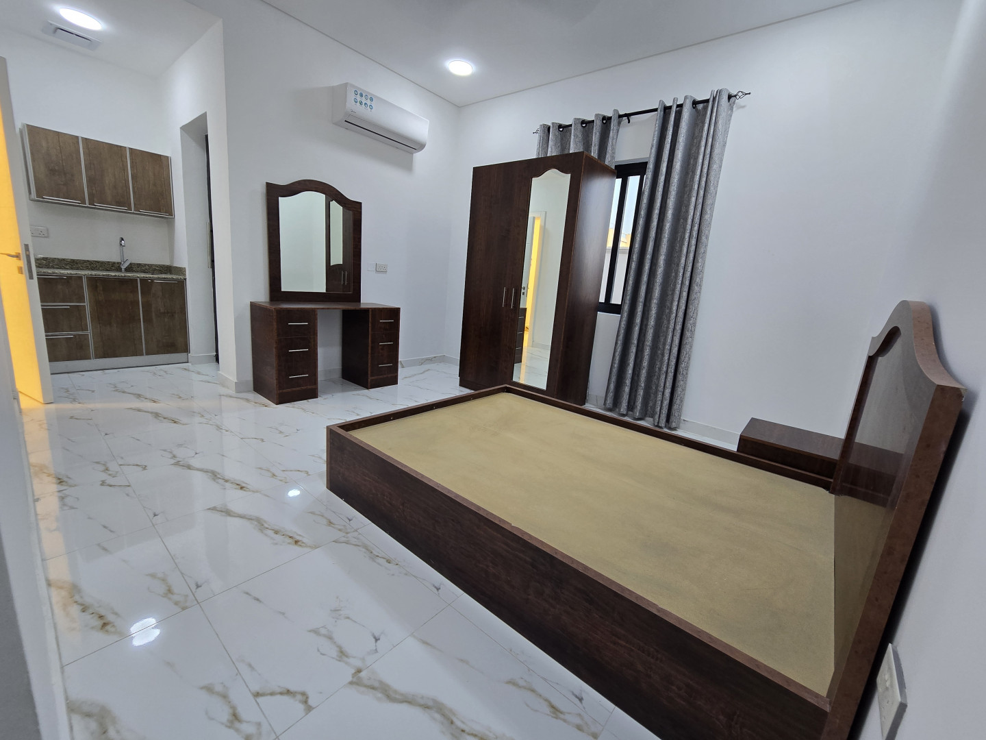 llaygar-astodyo-gdyd-mfrosh-shaml-alkhrbaaa-fy-albdyaa01778514657.jpg