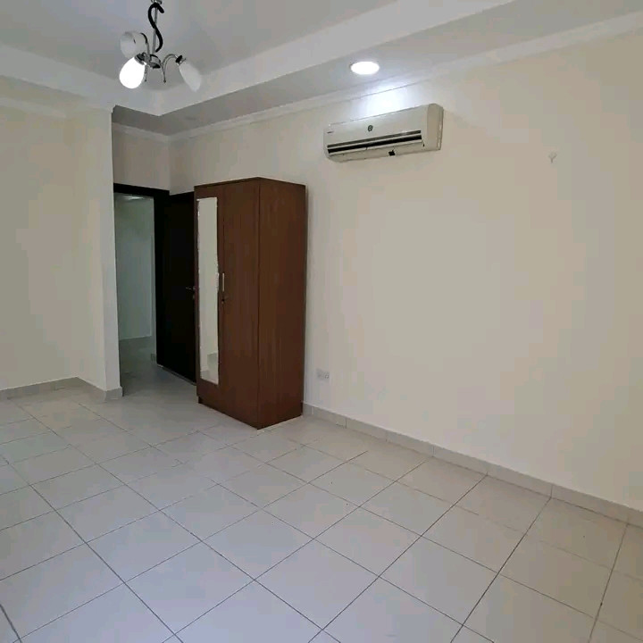 Clean studio apartment for rent in Al-Hajiyat