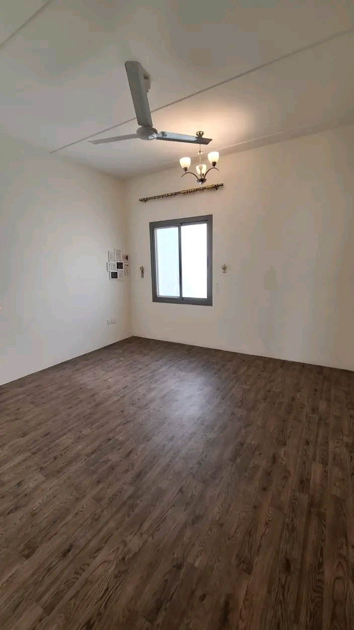 Spacious house for rent in Askar area consisting of