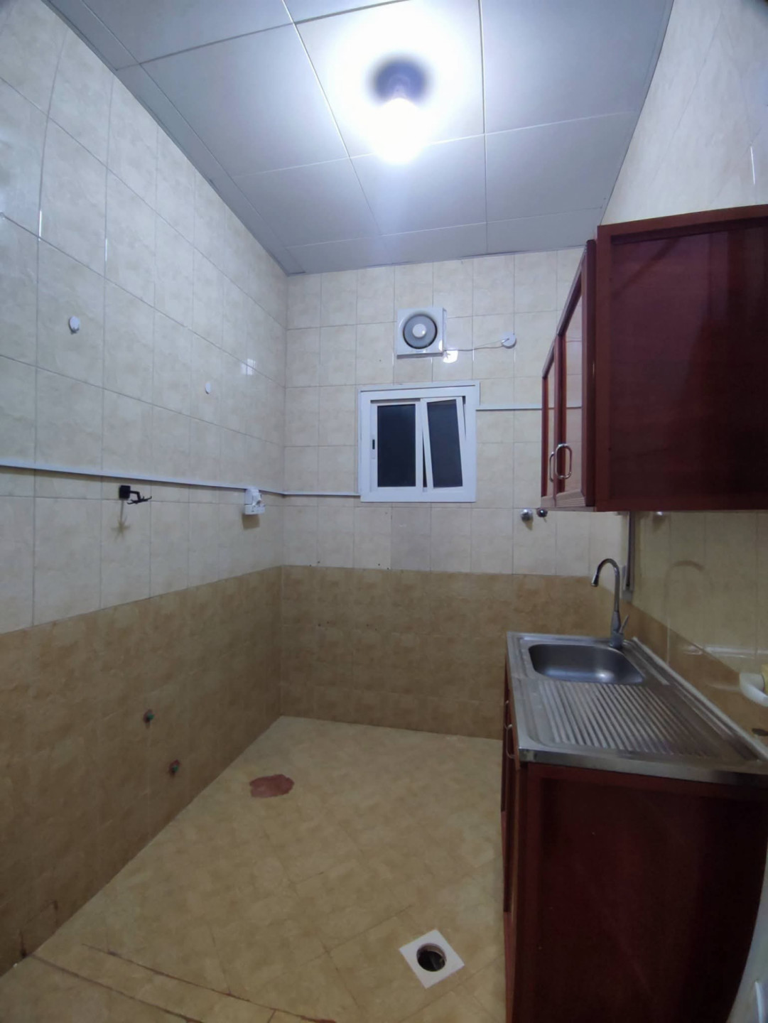 Apartment for rent in Ain Khaled, 8