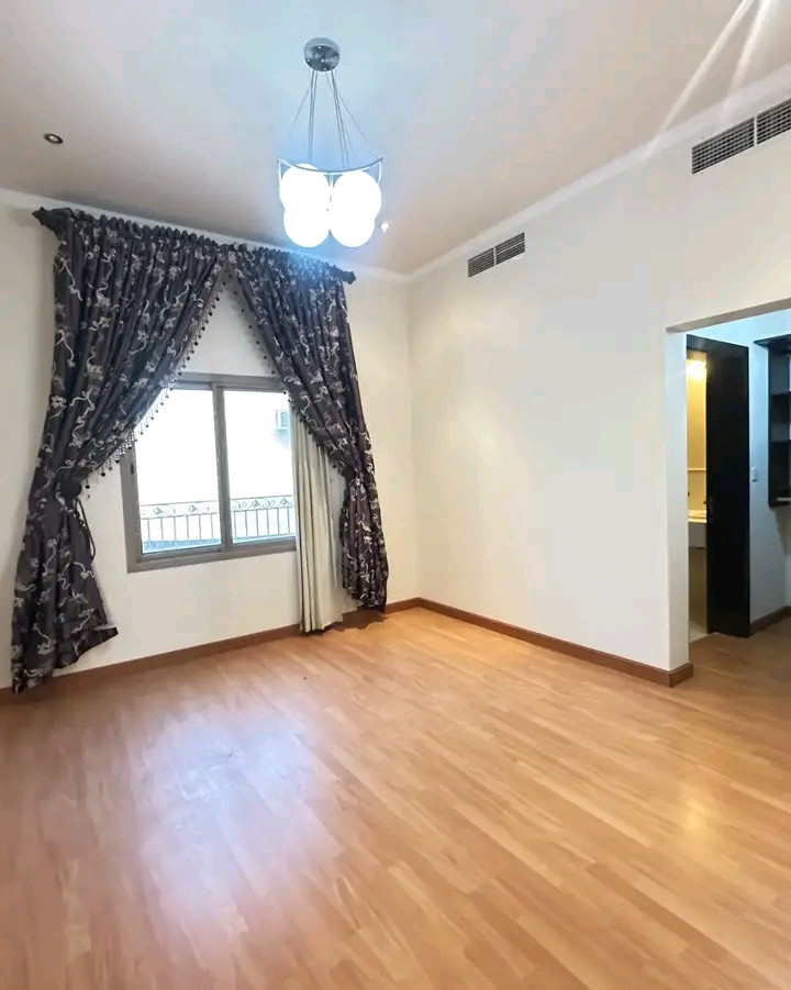 Luxury villa for rent in Saar area