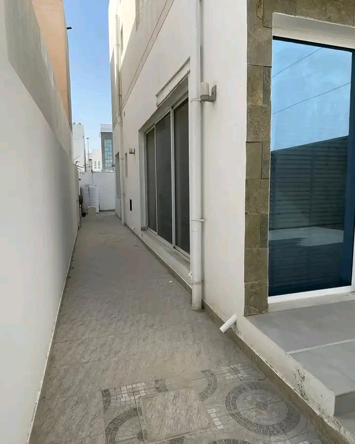 Villa for rent in Karana area, very quiet location