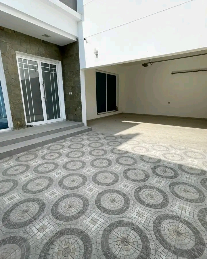 Villa for rent in Karana area, very quiet location