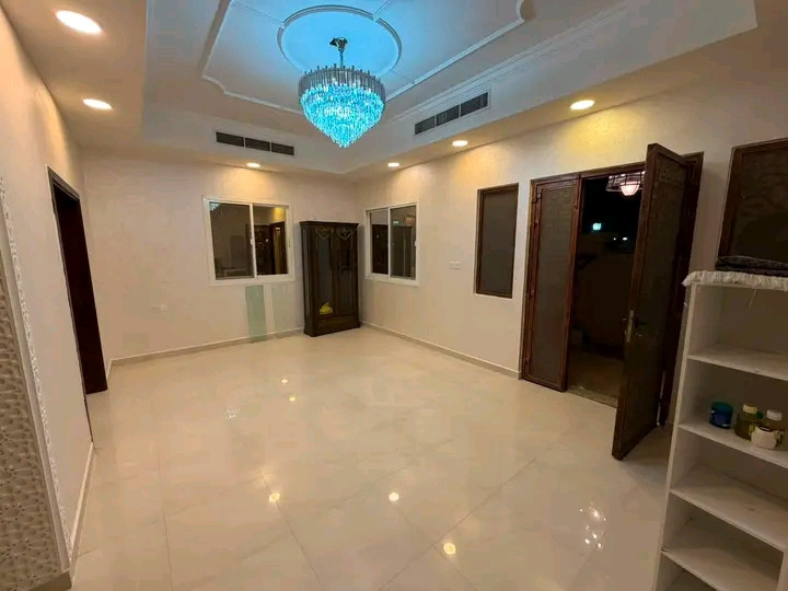🏡 **For Rent – Corner Villa in Al Rawda 3 | Ajman** ✨