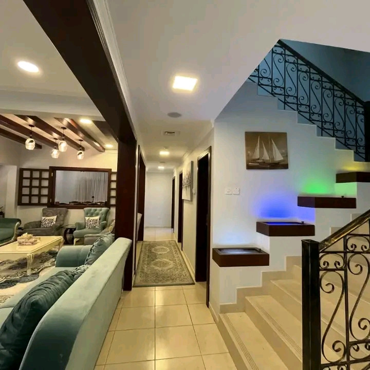 Two-story villa for rent in Janabiyah