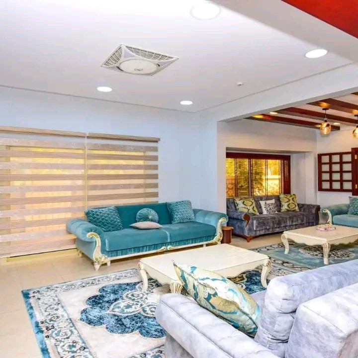 Two-story villa for rent in Janabiyah