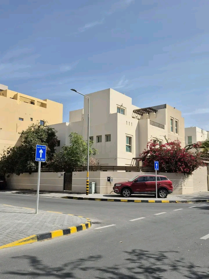 llaygar-fyla-mntkh-sar-khlf-mgmaa-almrkadoa-shaml-alkhrbaaa01791835718.jpg