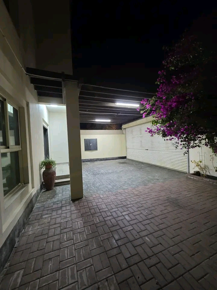Villa for rent in Saar area, behind Mercado Mall, electricity included