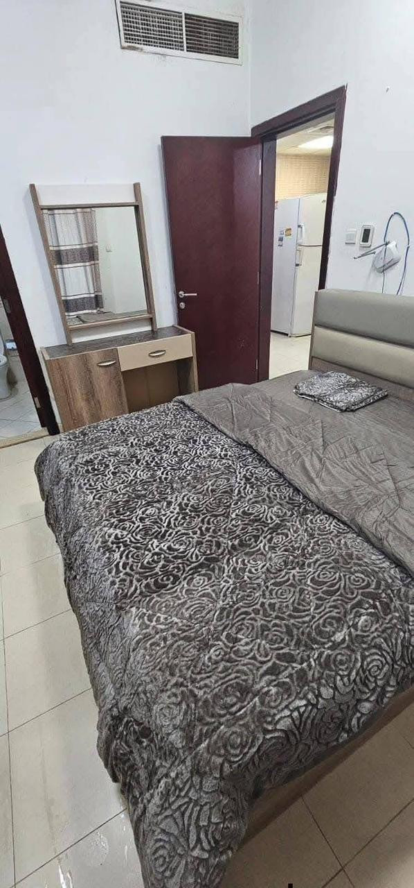 One bedroom and living room for rent, second tenant, City Towers