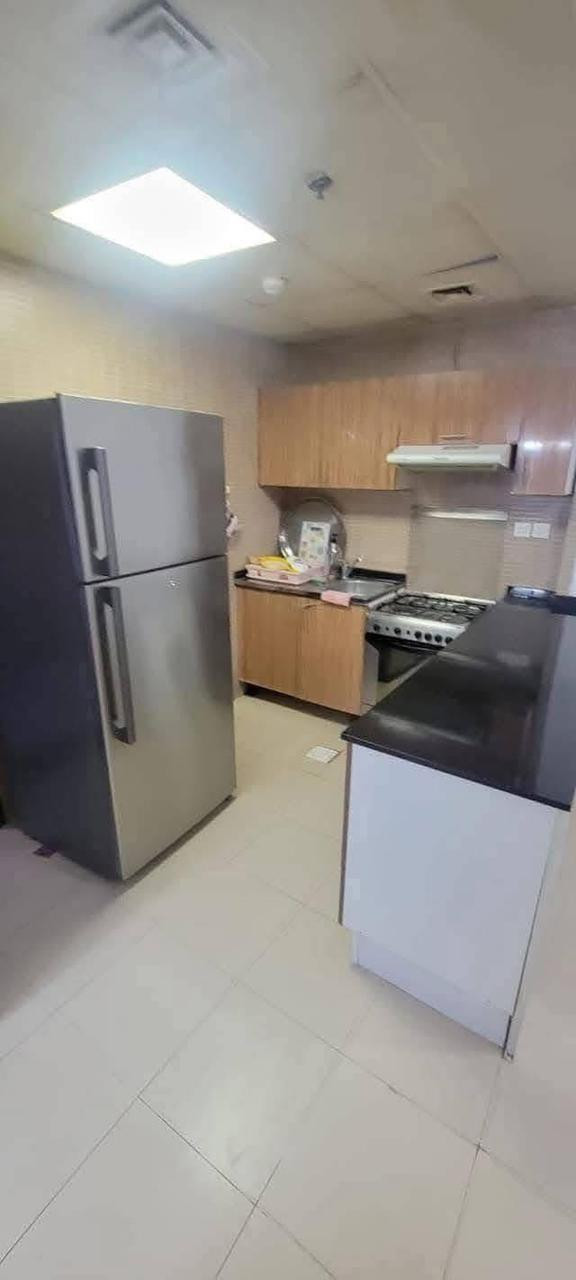 One bedroom and living room for rent, second tenant, City Towers