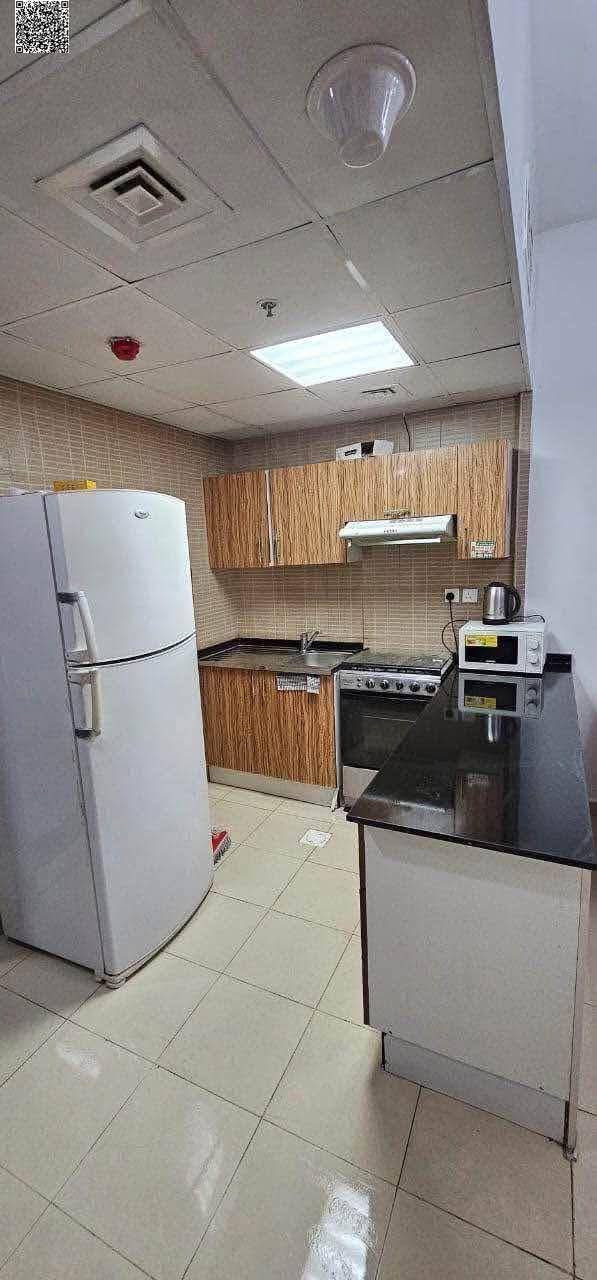 One bedroom and living room for rent, second tenant, City Towers