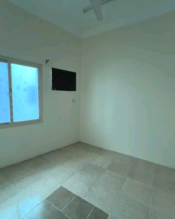 llaygar-shk-fy-almhrk01789239630.jpg