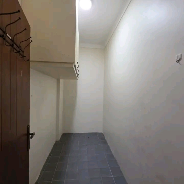 Large apartment for rent in Busaiteen