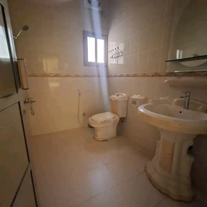 Spacious apartment for rent in Bury