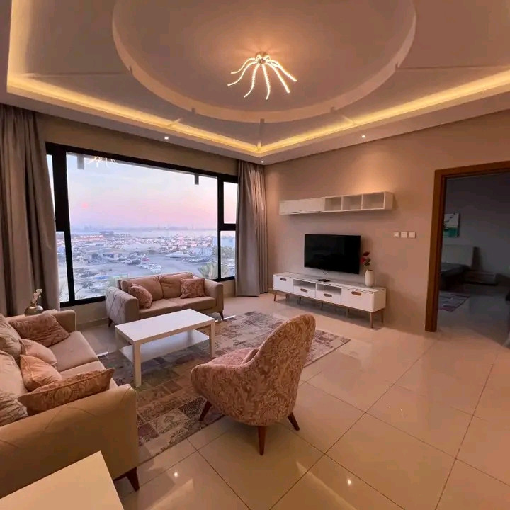 Apartment for rent in Amwaj with sea view