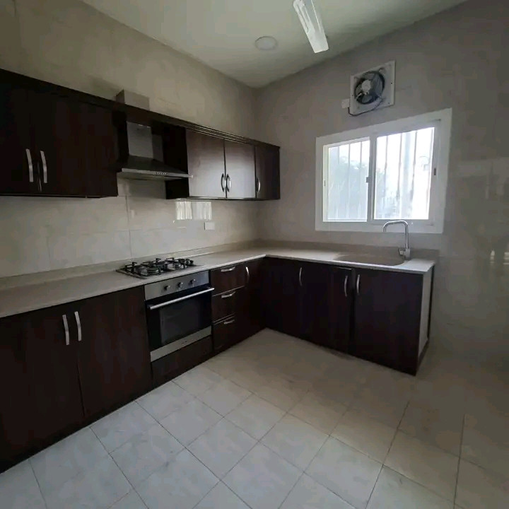 llaygar-shkh-mmyz-fy-alhgyat01786800509.jpg
