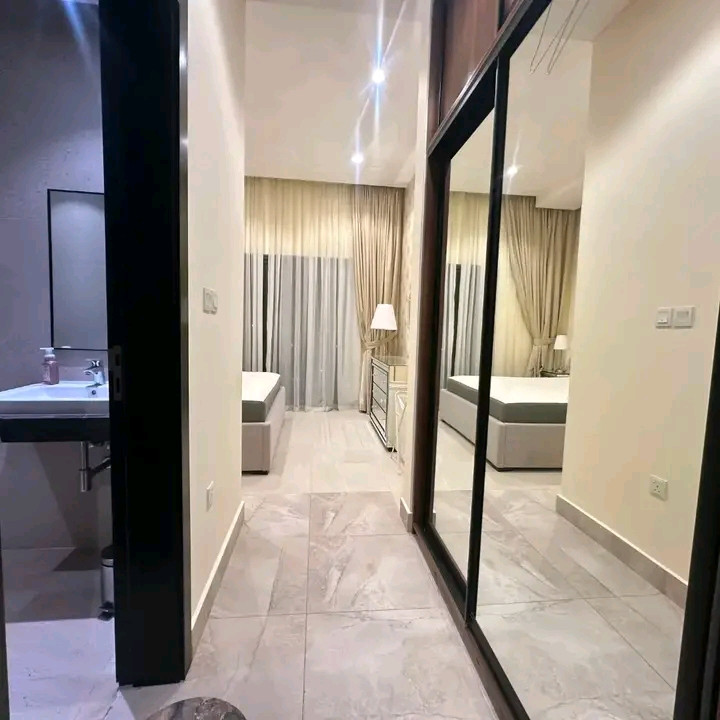Comfortable apartment for rent in Busaiteen