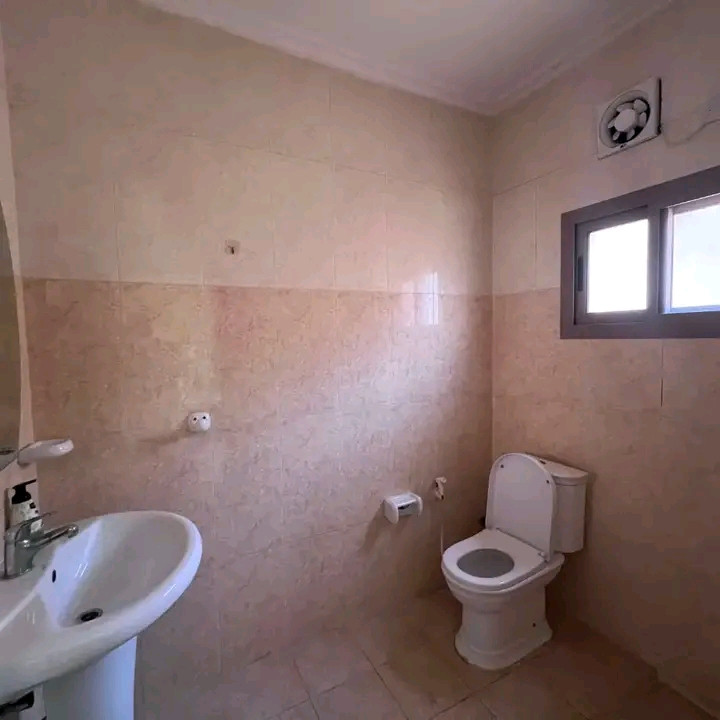 Clean apartment for rent in Al Hadd with air conditioning
