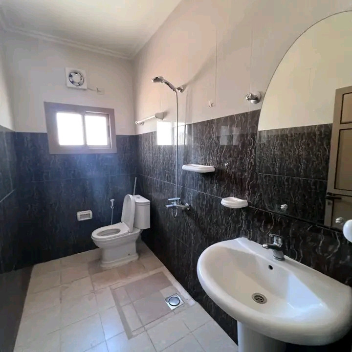 Clean apartment for rent in Al Hadd with air conditioning