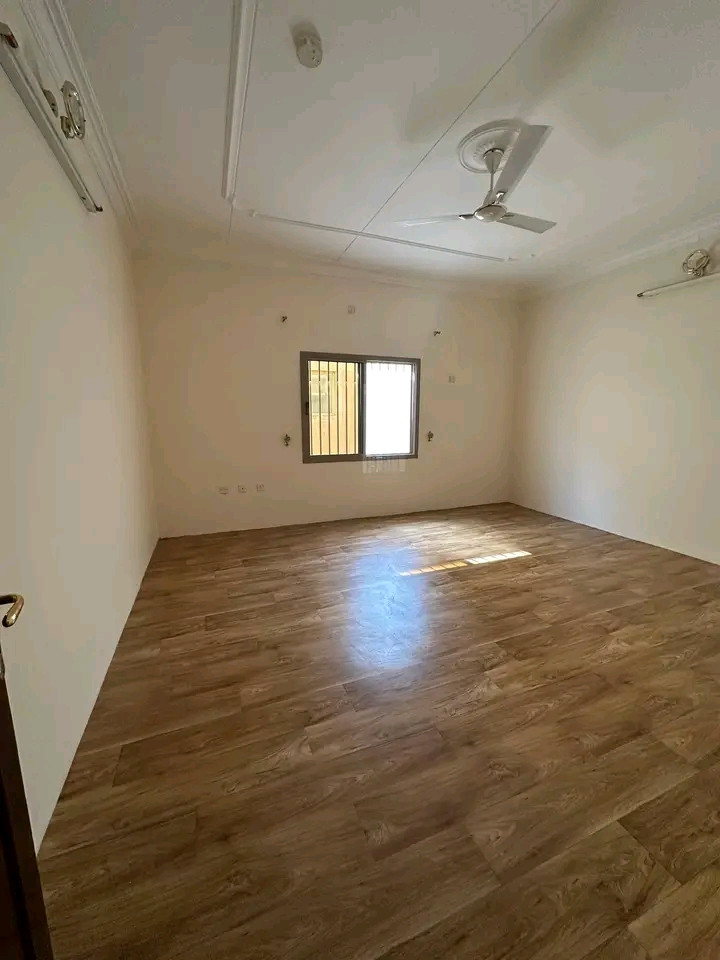 Spacious apartment for rent in Abu Kuwara, near Lulu Hypermarket