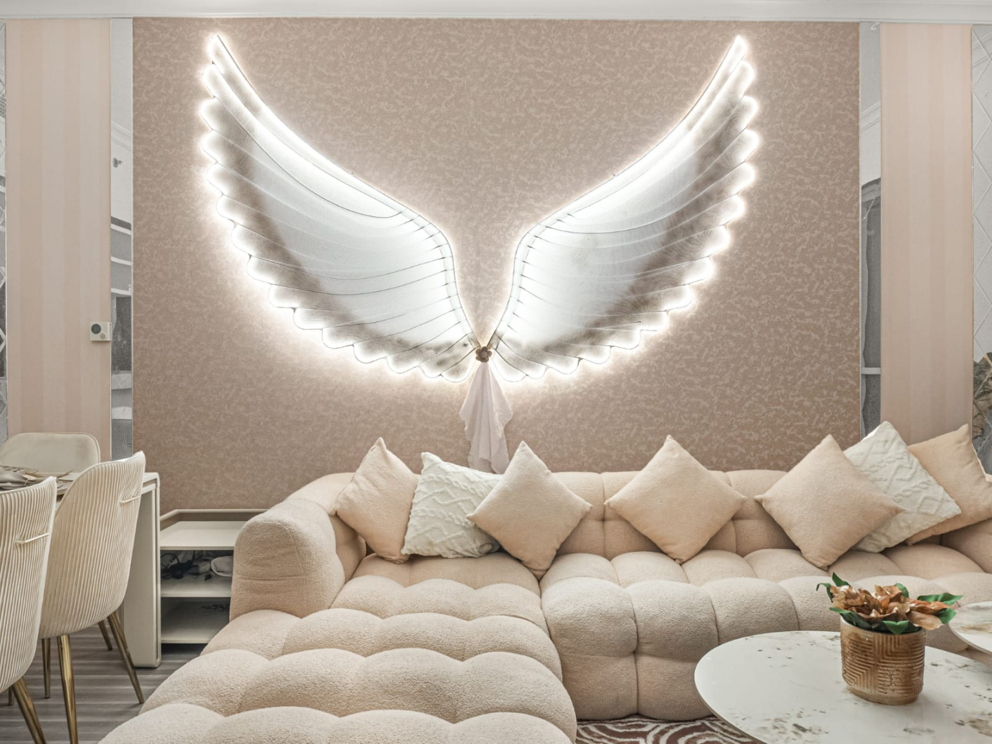 Luxury 1bhk apartment with burj khalifa and city view