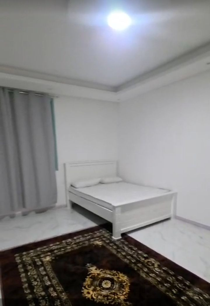 mastr-aaoayl01784651260.jpg