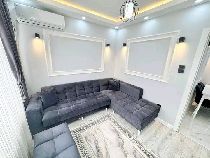Air-conditioned VIP first floor apartment in Fatih