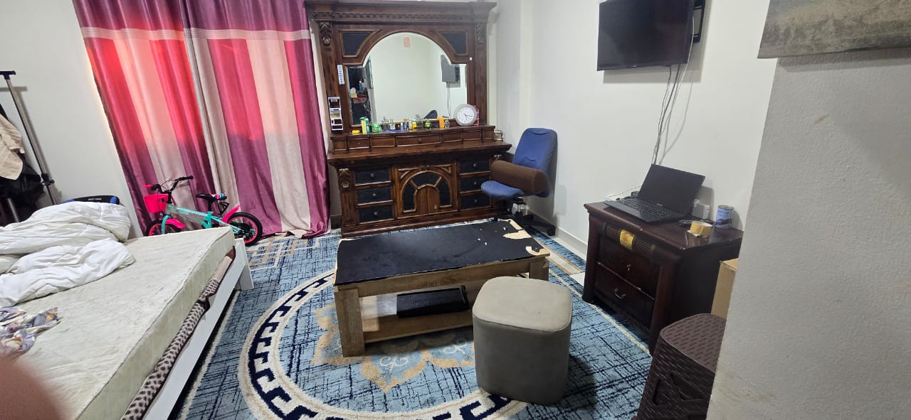 📌 Prime location near Falcon Tower and surrounding services.