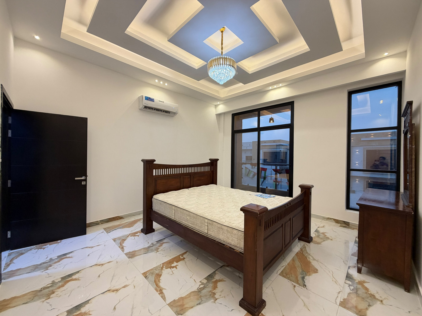 mokaa-mmyz-balyasmyn-krb-alhdyk101791891931.jpg