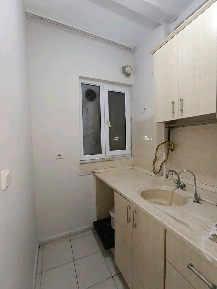 Prime location, spacious one-bedroom apartment for rent