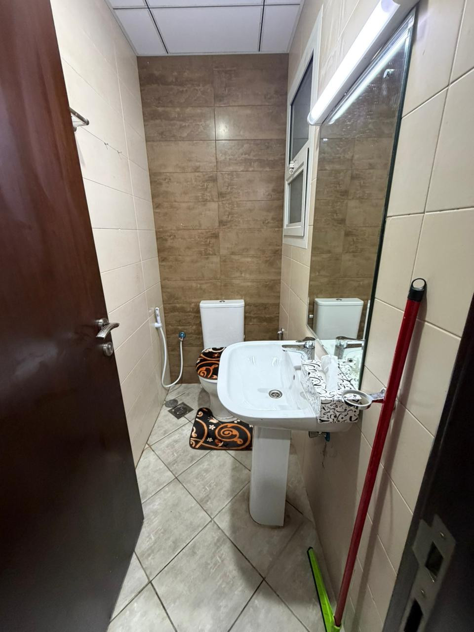 Large space, two rooms, excellent location