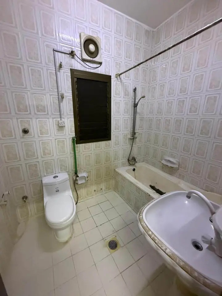 Studio available in Al Khuwair