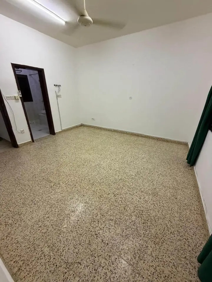 Studio available in Al Khuwair