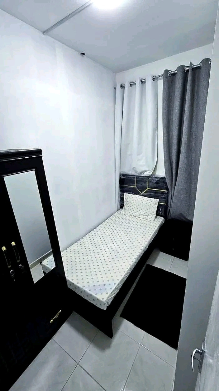 A partition is available in a luxury hotel apartment.