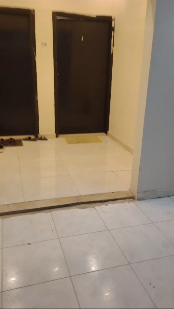 Ground floor apartment available at a bargain price for annual rent