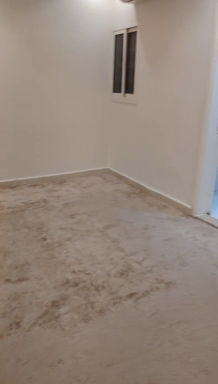 Ground floor apartment available at a bargain price for annual rent
