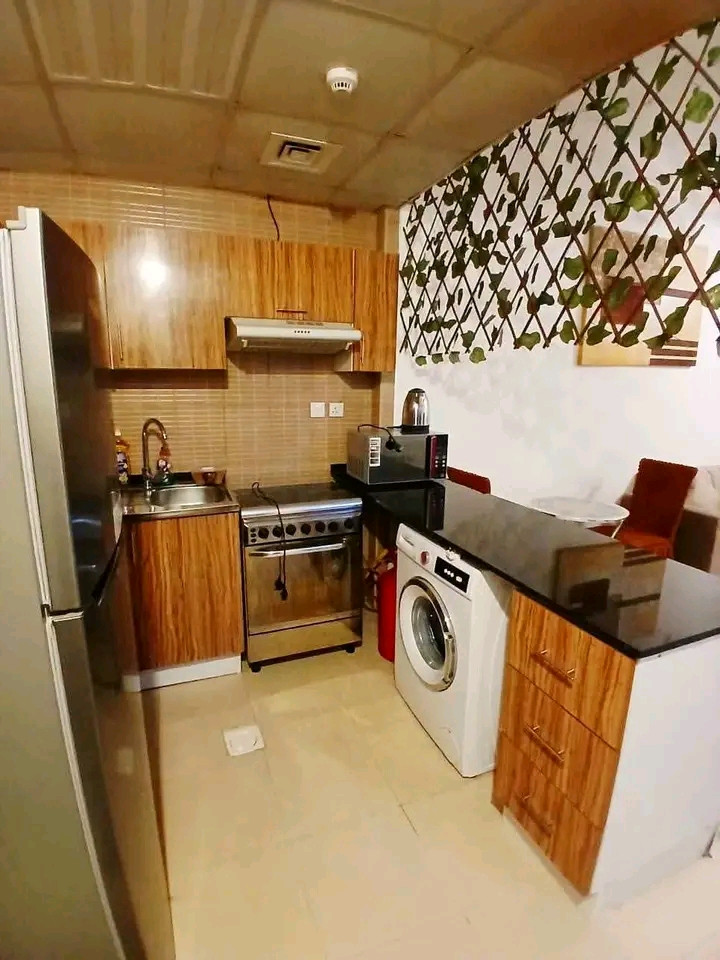 One bedroom and living room with balcony, 2 bathrooms available