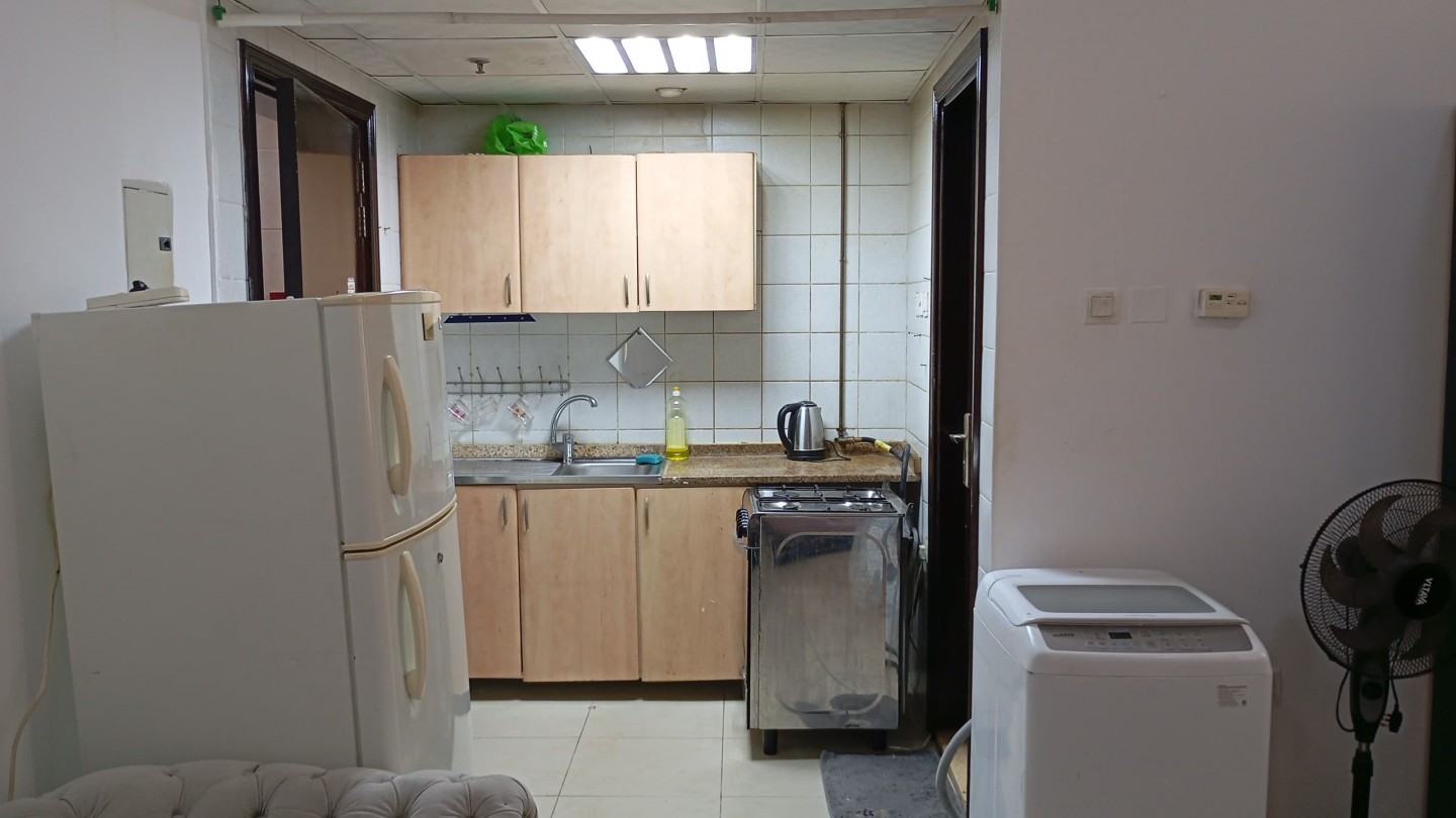 Price of a studio shot in Al-Naba'a