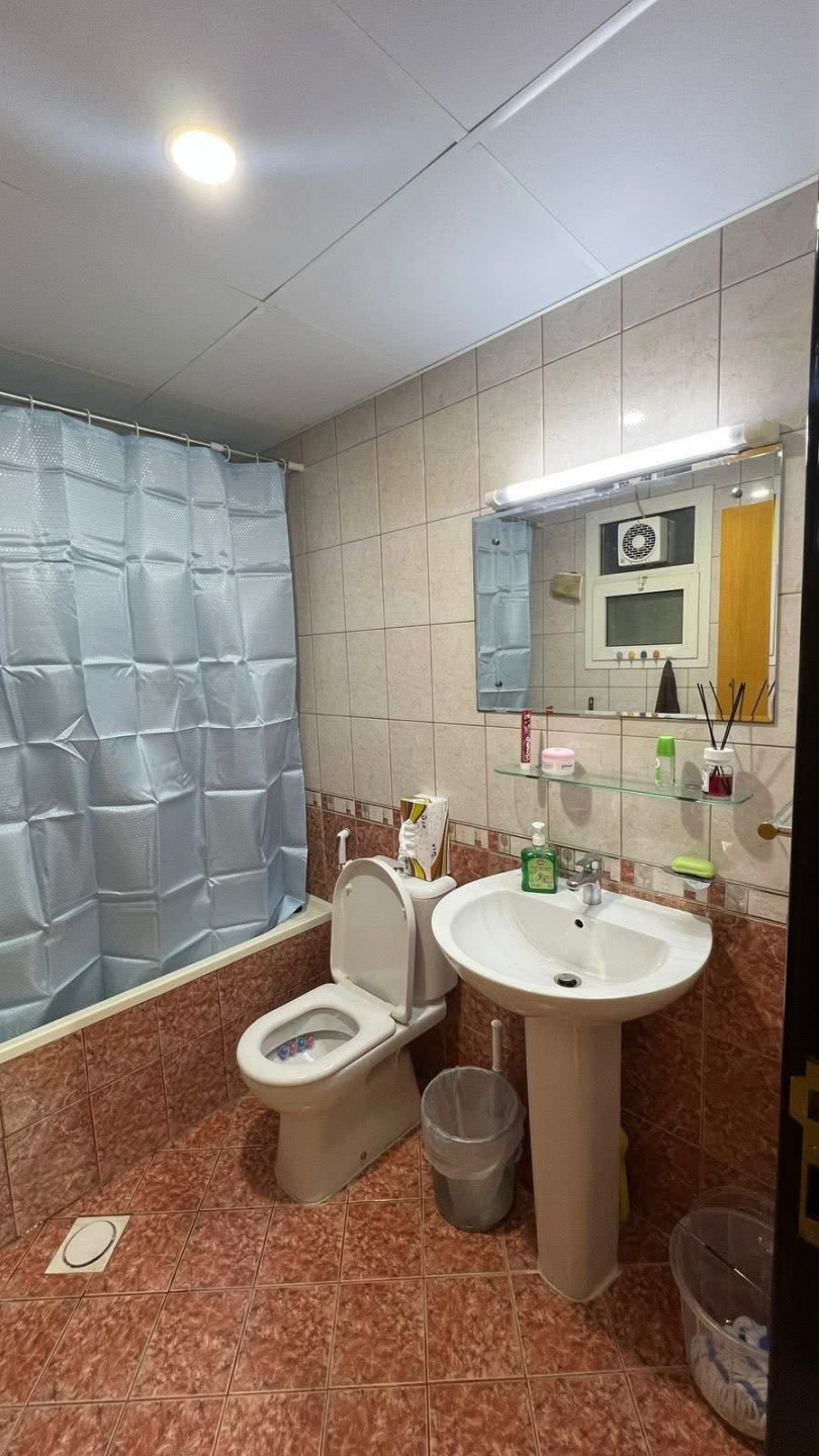 A great deal on a furnished one-bedroom apartment with a living room, clean furnishings, in a family-friendly building.