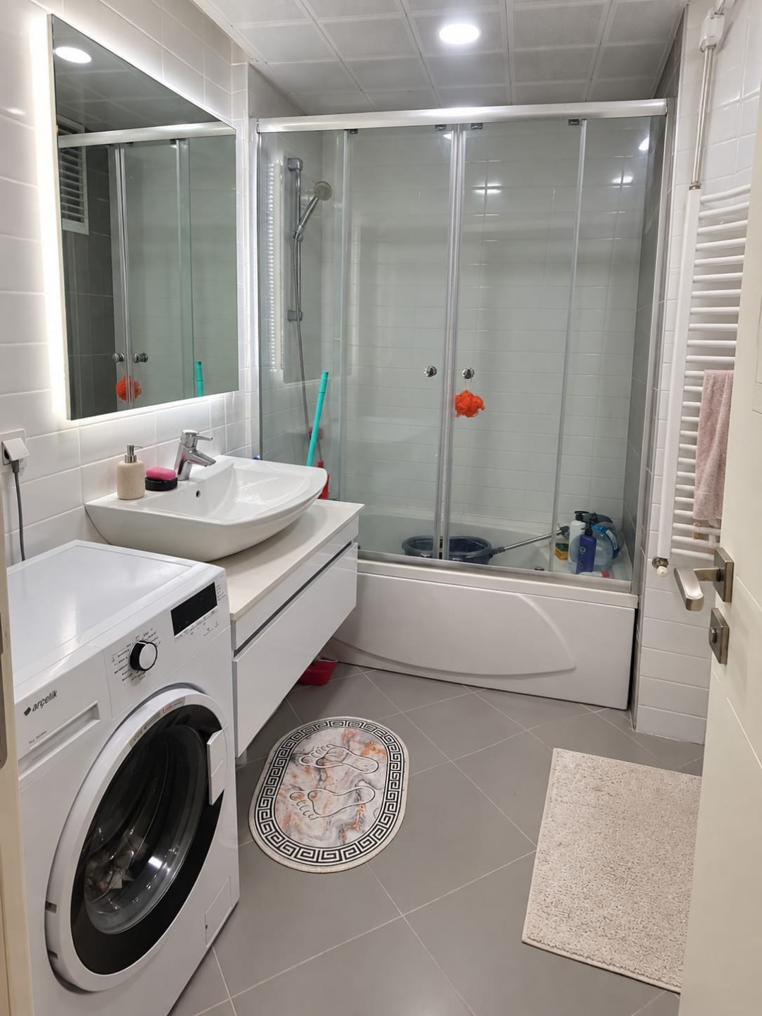 Furnished 1+1 apartment in Esenyurt Koza