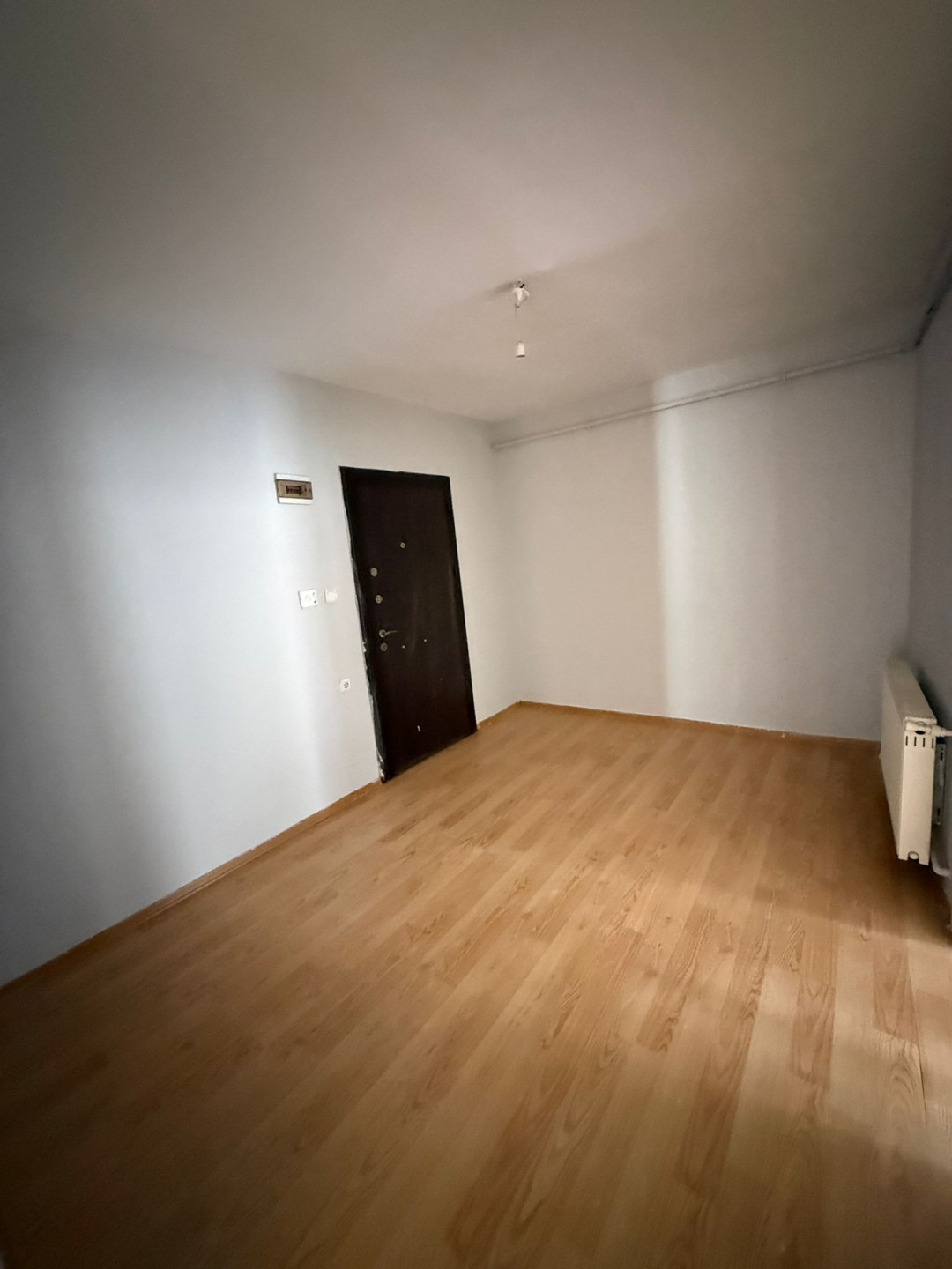 A distinctive and well-maintained 1+2 apartment in Esenyurt