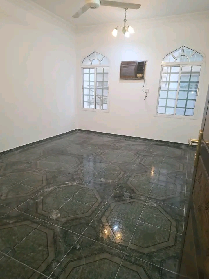 Spacious ground floor apartment with a sea view