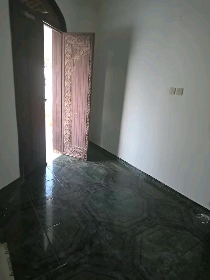Spacious ground floor apartment with a sea view