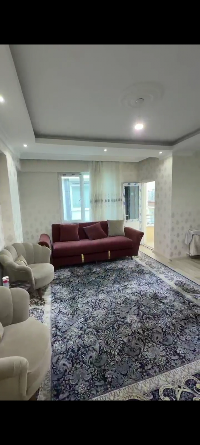 Esenyurt Mukhtar Çeşme Apartment