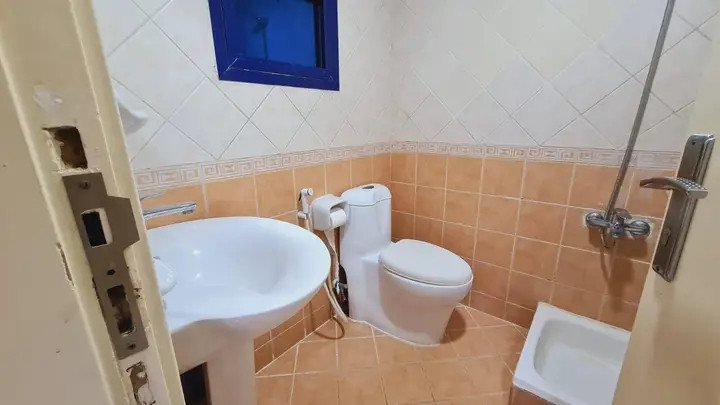 High-end furnished studio apartment with balcony