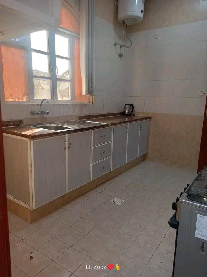 Apartment in Al-Adhaiba North, near the park