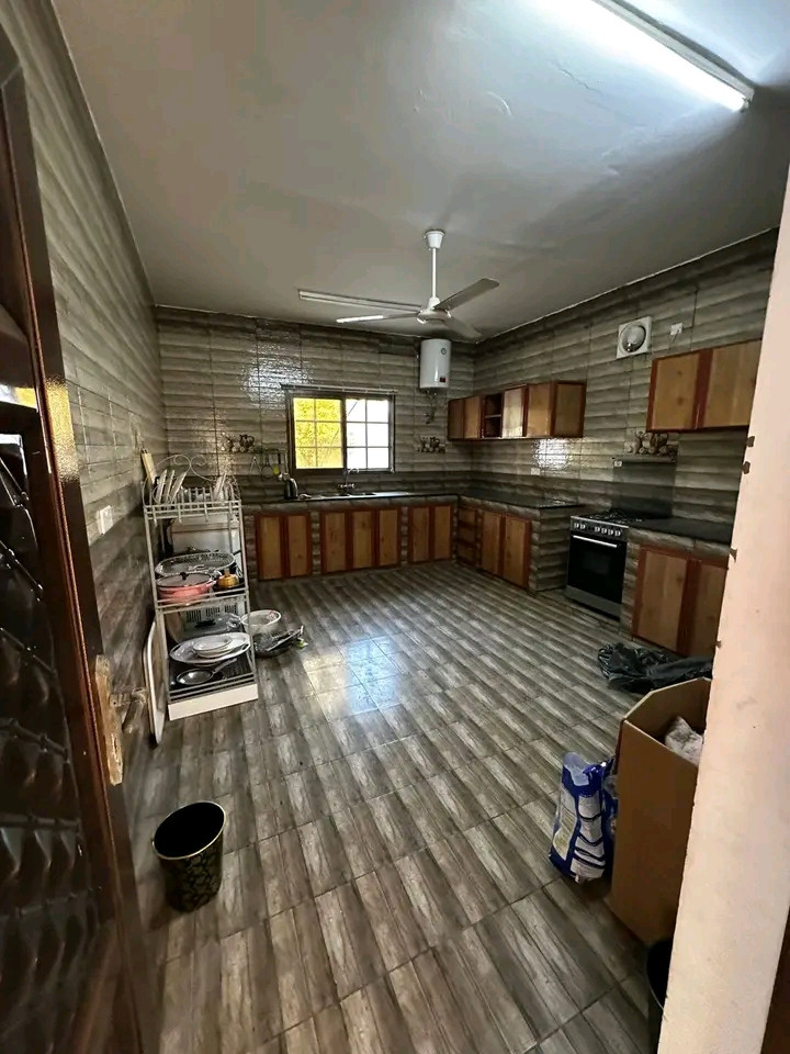 Apartment in Al Maabilah