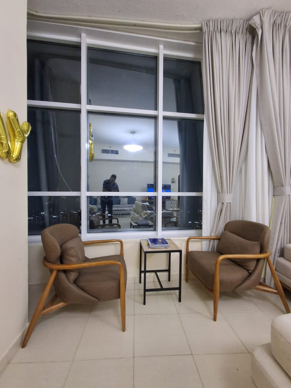 Apartment with a distinctive sea view, first occupancy, very spacious living room with private bathroom
