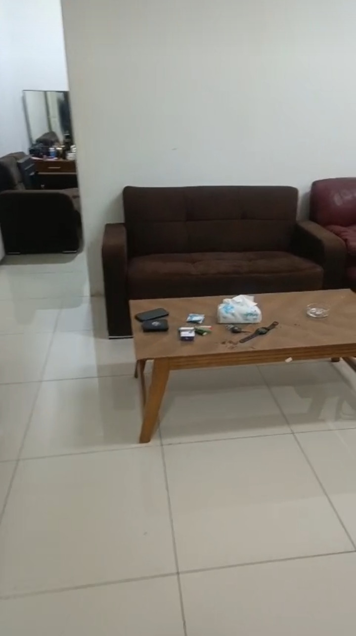 A clean, furnished apartment in Al Salata Al Jadeeda, all-inclusive.