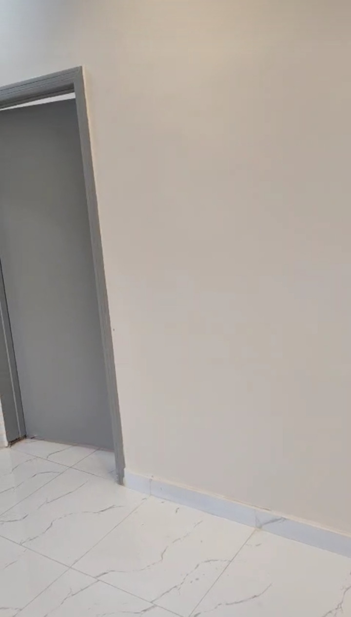 Apartment in a prime location in Al Masif neighborhood